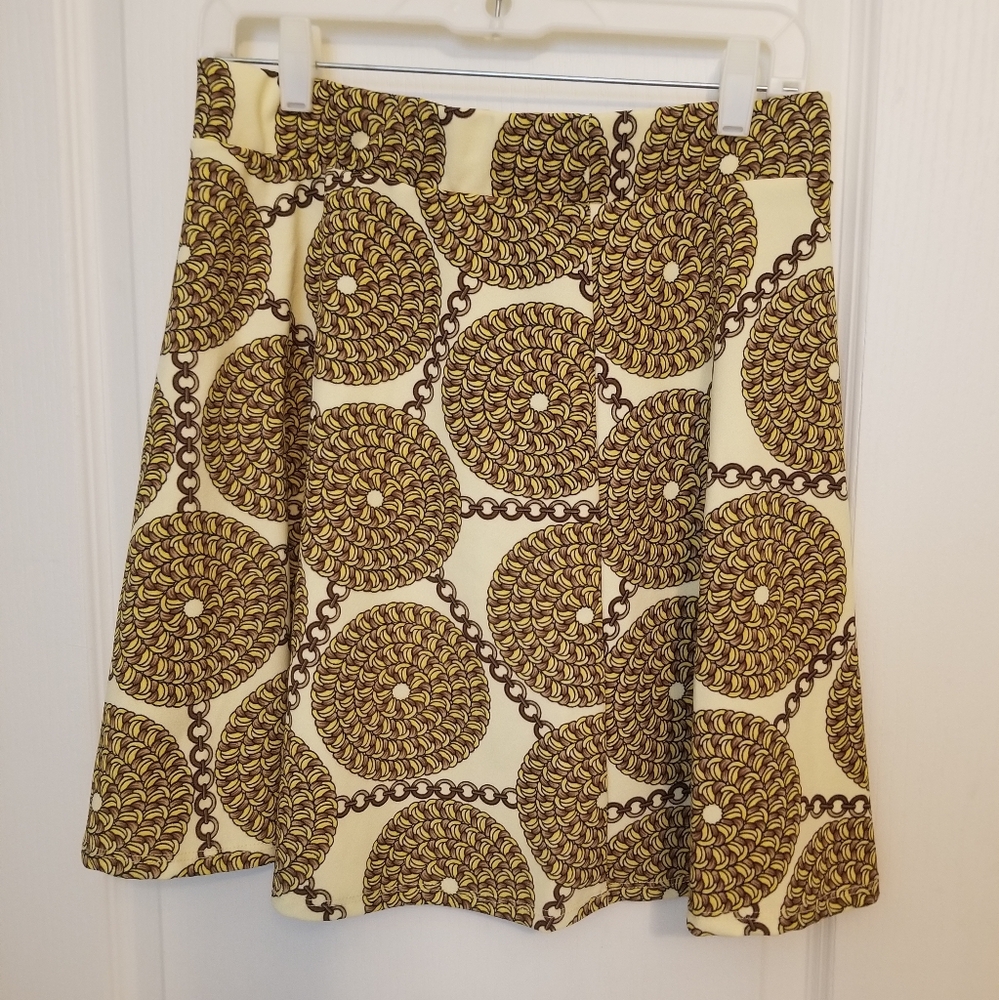 A La Tzarina yellow and brown short skirt, size L